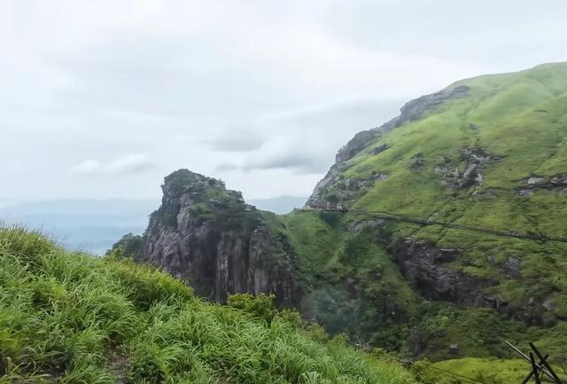 去了一趟江西武功山旅游,发了朋友圈,以为有人点赞,结果尴尬了