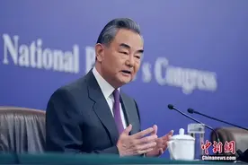 秦安：王毅外长指出，美出尔反尔，迟早会看到“一个中国”全家福图片