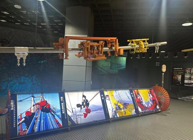 厦门桥梁博物馆，在大桥硕大的锚碇里，建起我国第一座桥梁博物馆