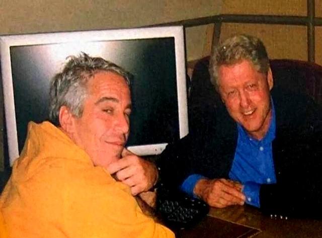 爱泼斯坦邮件曝光：克林顿满口谎言被拉黑，曾20多次乘洛丽塔特快