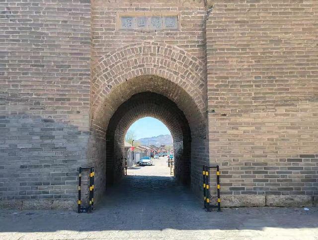 参观游览古代的邮局——河北鸡鸣驿站