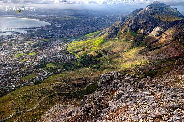 G20后南非旅游爆火？看“上帝餐桌”魔幻景色，这些角度最壮观！