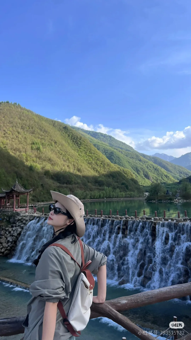 成都出发，8月最值得去的6座避暑小城，盲选都好玩！