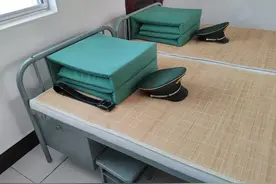 战士能否住单间图片