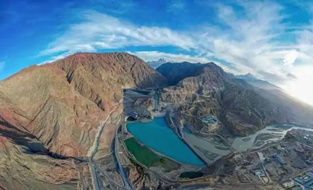 比三峡大坝还高62米，鱼如何翻越大坝产卵？世界第一高坝：大石峡