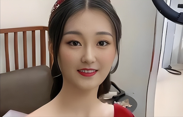 野心撑不起实力！与大衣哥儿子分开后的陈亚楠，又回到了最初起点