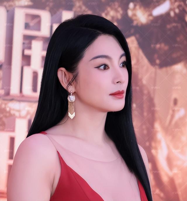 善恶终有报！陪睡仅开胃菜，张雨绮再迎两大噩耗	，被“资本”抛弃