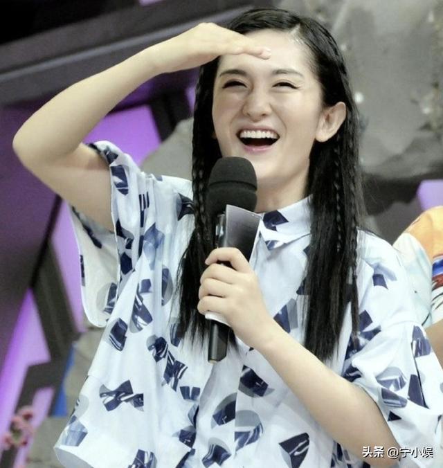 不止翻红！中秋夜央视高调选择谢娜侯佩岑，给娱乐圈好好上了一课