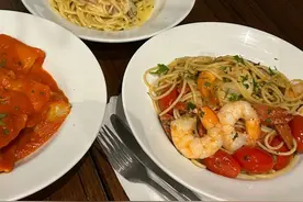 意大利面为什么不能折断吃？老外回复后，中国网友却为饺子吵翻天图片