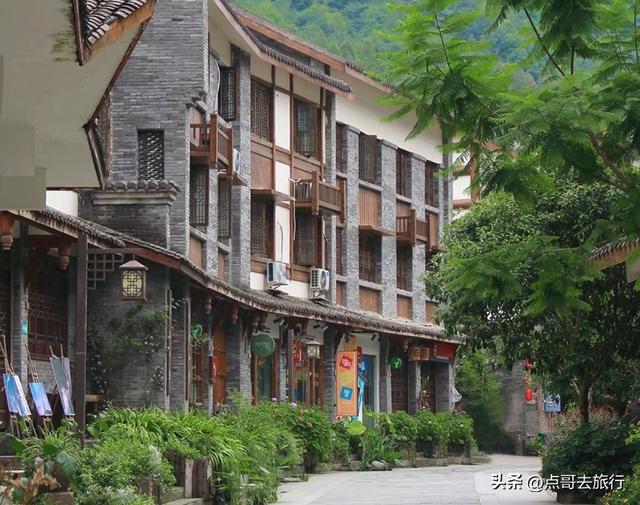 成都周边25℃的小众避暑地，可以露营、玩水、游泳，超凉爽！