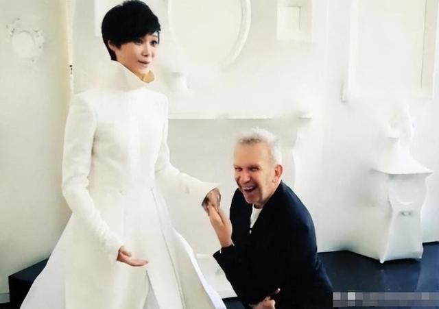 嫁法国老头真相大白5个月后	，41岁李宇春近况曝出，一点也不意外