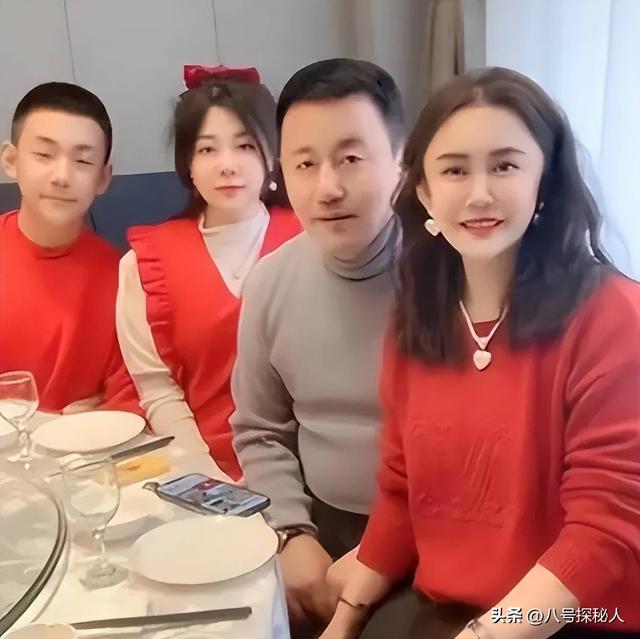 不听赵本山劝告，离婚再娶“女儿闺蜜”	，王长贵向同龄岳父母拜年