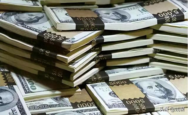 中国美债没人要？中国40亿美债被疯抢30倍！美元霸权瓦解