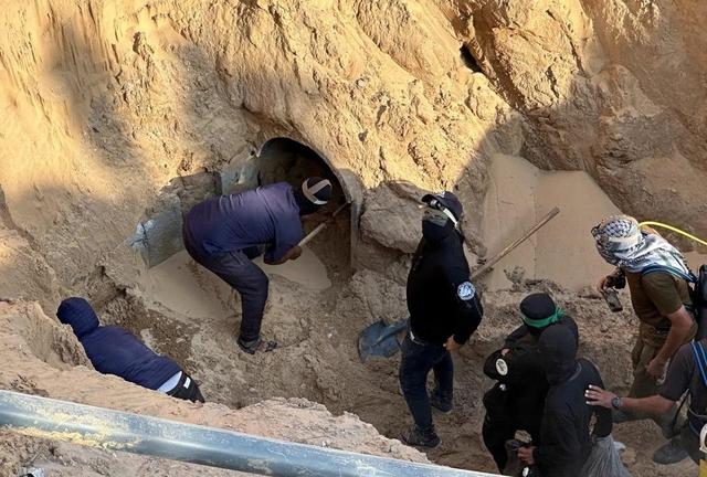 哈马斯侮辱人质遗体，内塔尼亚胡大怒，以色列要重启加沙战争？