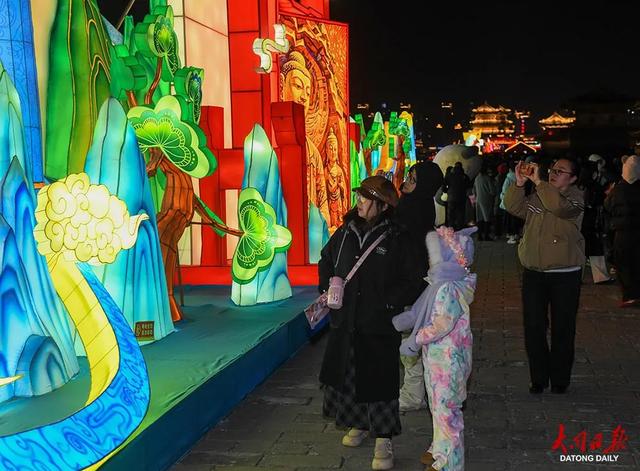 灯火璀璨年味浓！大同古都灯会光影盛宴迎八方来客~