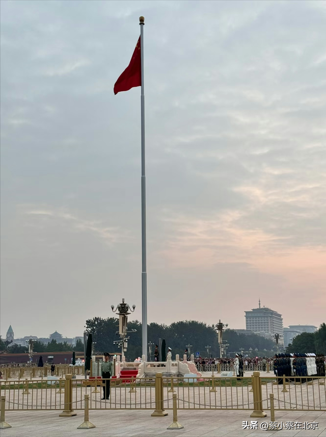 2025年8月1日建军节，北京天安门升旗现场发生的真实场景，看看吧