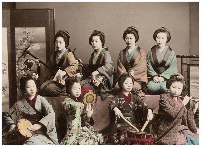 日本战败后，遗弃在东北的日本女人去哪了？难怪日本沉默至今