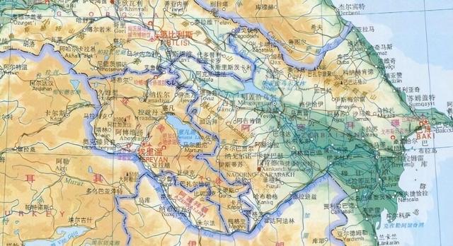 特朗普“突袭”俄罗斯后院，最大输家不是俄，中国可能被做局了？