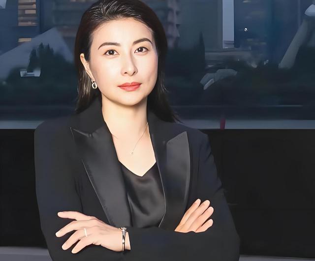 央视对郭晶晶的称呼变了	，三字之差释放强烈信号，霍震霆全说对了