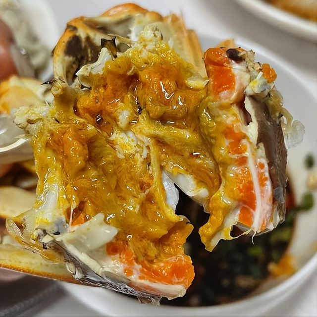 中秋团聚的饭桌上，我做的这道螃蟹料理惊艳全场！吃过都说赞！