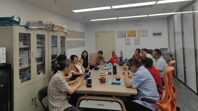 基层┃共探人工智能新机遇 华商会理事企业举办机器人应用沙龙