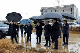 曾经的武汉专业足球场，将变成华师在黄陂的附属学校吗图片