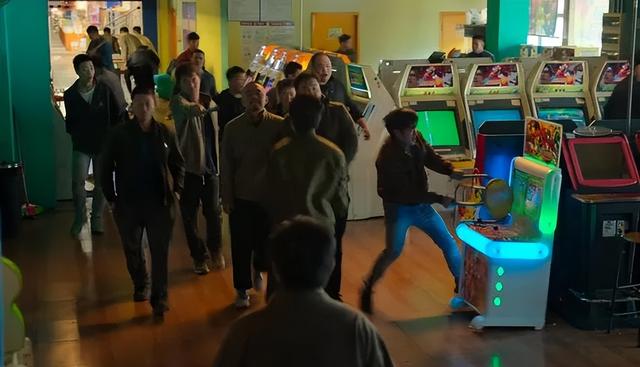 一夜变脸的“游戏天堂”，攻陷中年男人