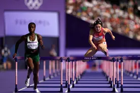 吴艳妮“两枪”结束奥运征程 母亲熊艳：顺利完赛就好！图片