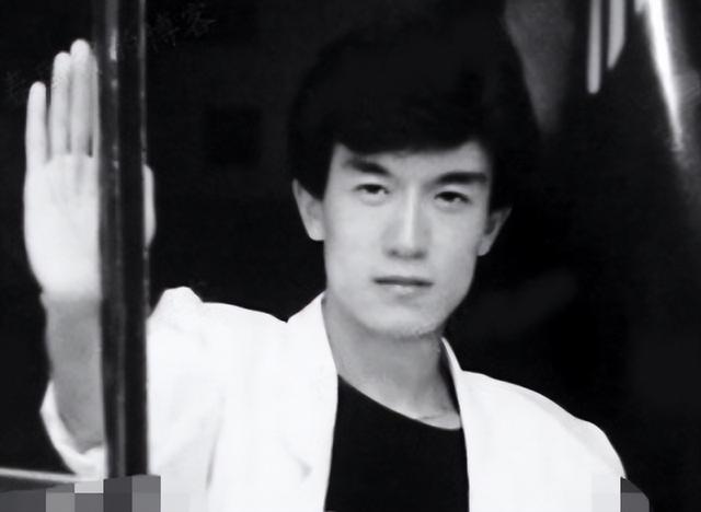 李咏也没想到，自己离世8年后，23岁的女儿就走上一条“不归路”