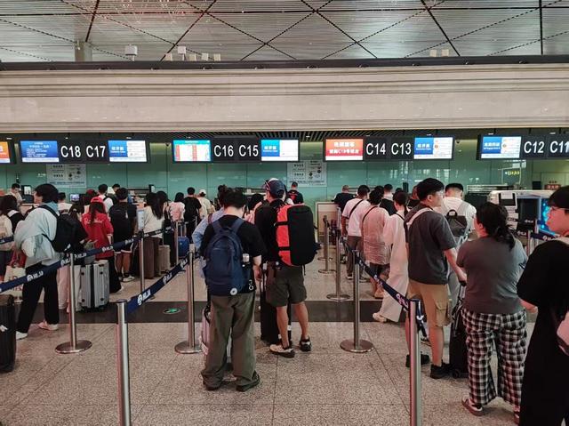 国际航班大取消背后：东南亚航线被砍，百万游客出行被打乱