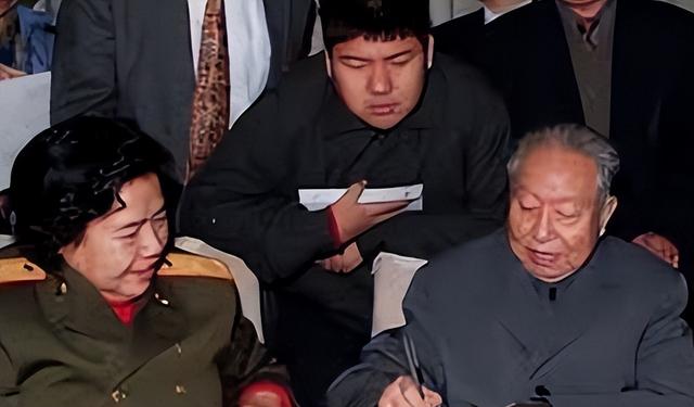 华国锋妻子韩芝俊，如今年过九旬	，至今在完成丈夫一个心愿