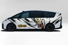 理想MEGA车身彩贴：向阳生长，温暖人心图片