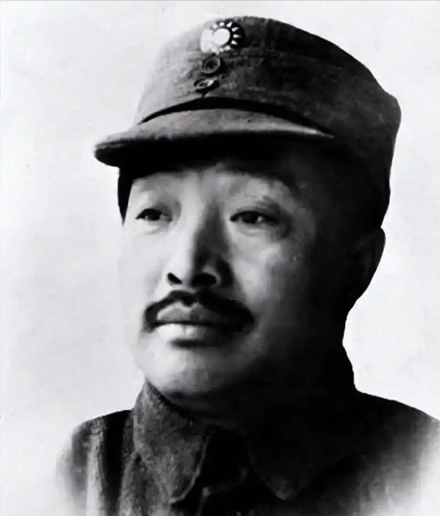 罗荣桓建议贺龙当国防部长，毛主席：让贺老总当军委第二副主席吧