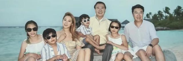 14岁就长得“倾国倾城”，24岁被富豪花7亿娶回家，8年生下4个娃