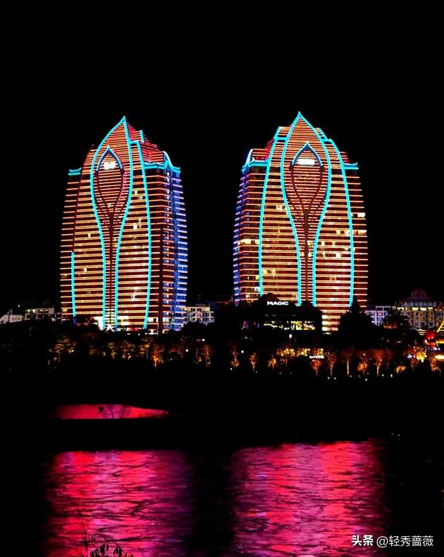 云南西双版纳，极具鲜明特色的旅游胜地。