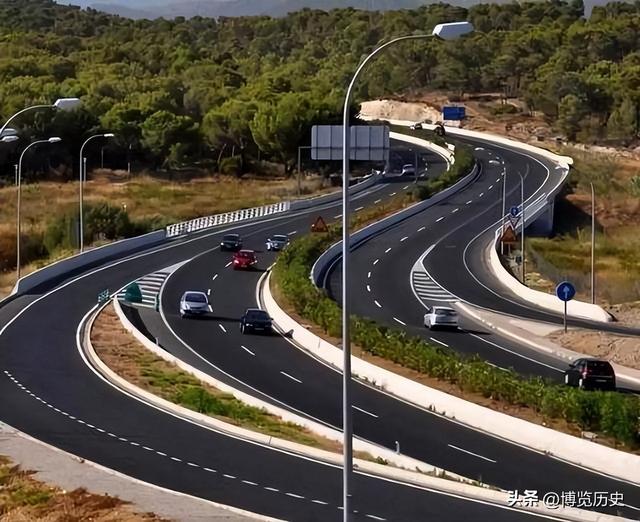 线路越直越省钱，为何美国是直的，我国高速却基本是弯的？