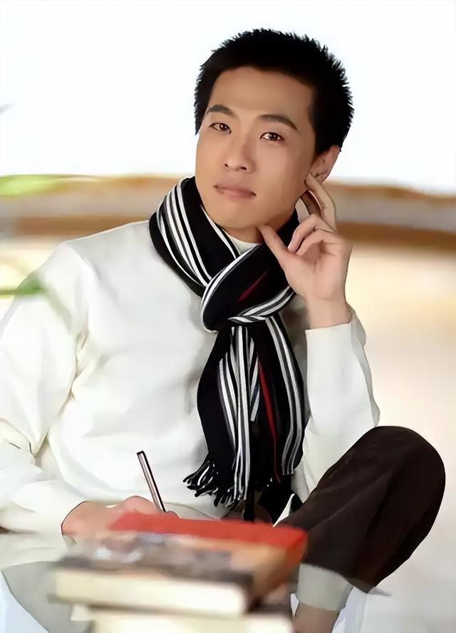 从确诊到去世仅15天，“央视最帅主持人”的遭遇为人们敲响警钟