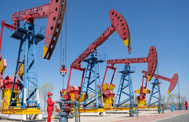 明抢5000万桶石油后	，特朗普转头才发现：中国连一桶都不肯买了