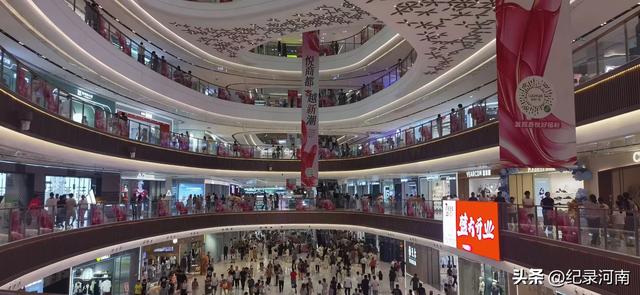聚焦于旅游领域，会发现，菏泽在诸多层面着实难以与商丘相媲美