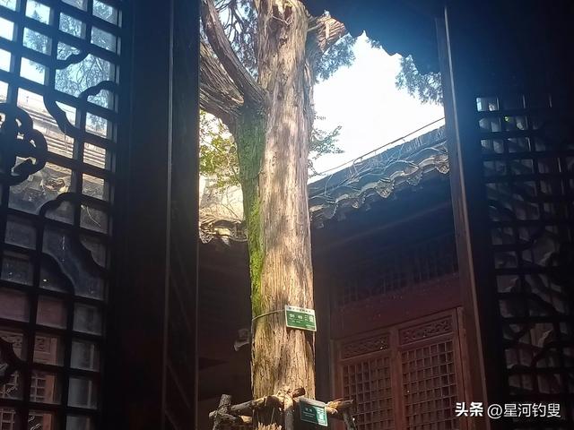 深入佘村“小丹霞”：遇友，寻机，后会有期！