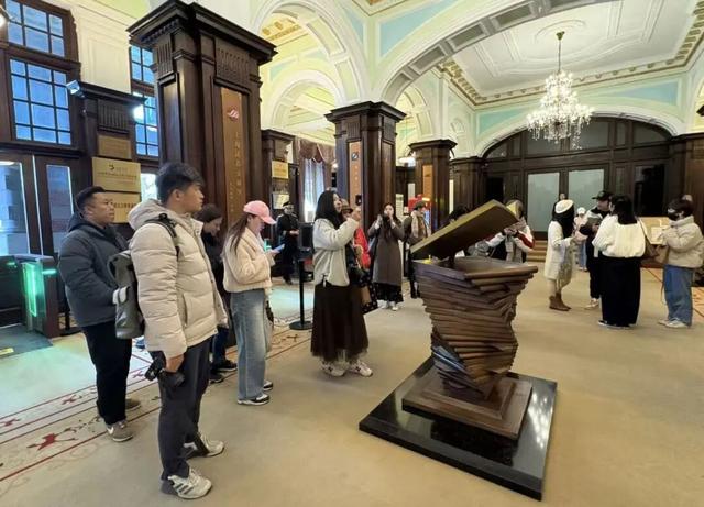 边逛边种草！20位网络达人打卡虹口~