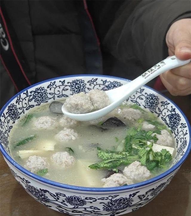 离西安半小时，这座被高铁“耽误”的小城，好玩又好吃