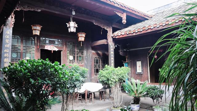 四川小众千年古城，形成于西汉，集市热闹，古寺老院子，生活惬意