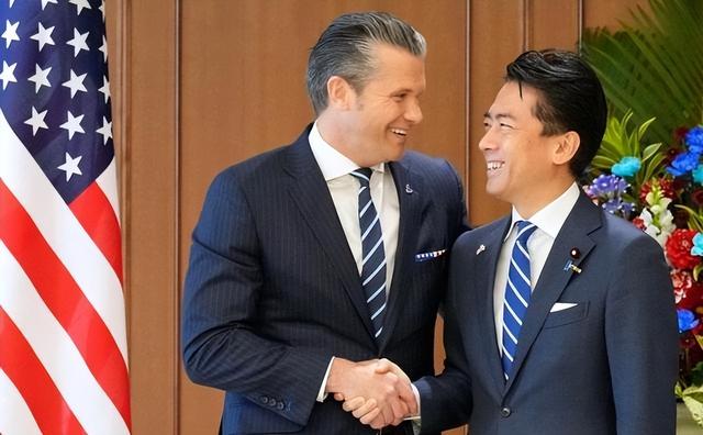 高市打响反击，美日防长当面谈，剥夺中国一大强项	，联合反华？