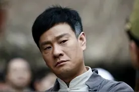 连奕名：成名后为娶小三杨若兮，抛妻弃子，如今前妻红了，他糊了图片