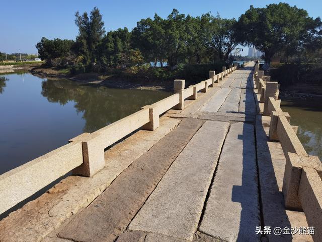 世界最长的跨海石桥安平桥在世界石材之都水头镇 双龙千里走双骑8