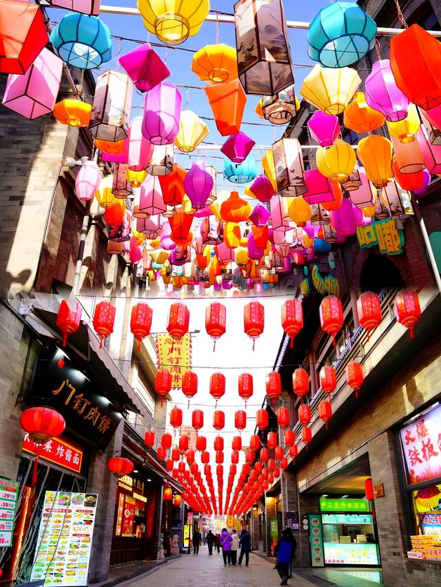 北京迎2026年第一场雪，踏雪寻梅年味渐浓