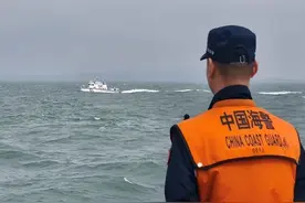 搞武力对抗，大陆海警船抵近金门巡航，台军金门划禁航区实弹射击图片