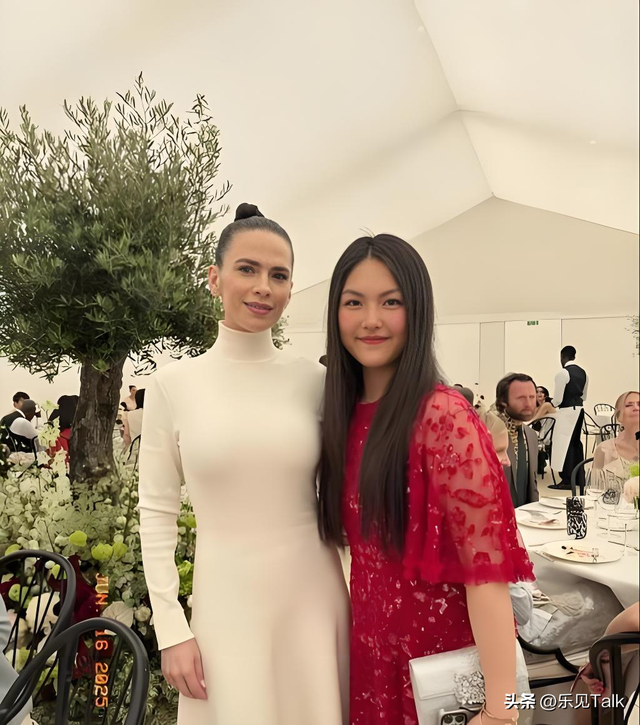 李湘“爱女人设”崩塌！泰国求子只是冰山一角，11年前就怀上二胎