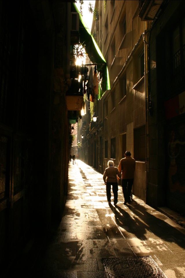一碗馄饨牵出黄昏恋！《菜肉馄饨》的圆满结局	，骗了多少观众？